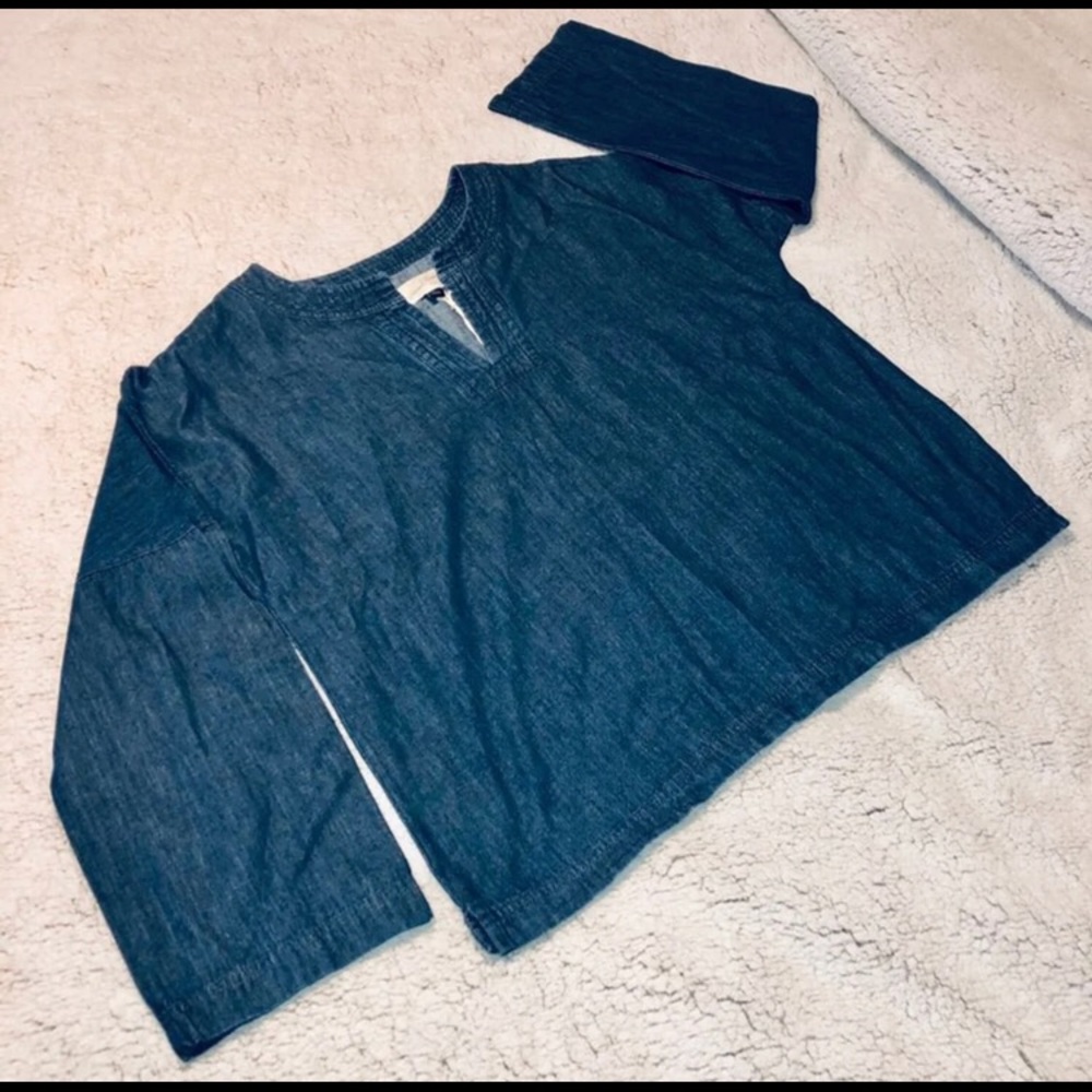 Universal Thread Denim Top – Dark Wash Size L